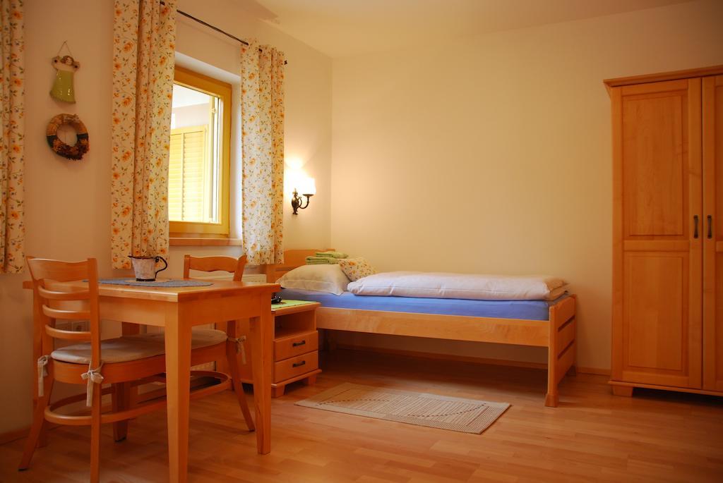 Farm Stay Rotovnik - Plesnik Словень-Градец Экстерьер фото
